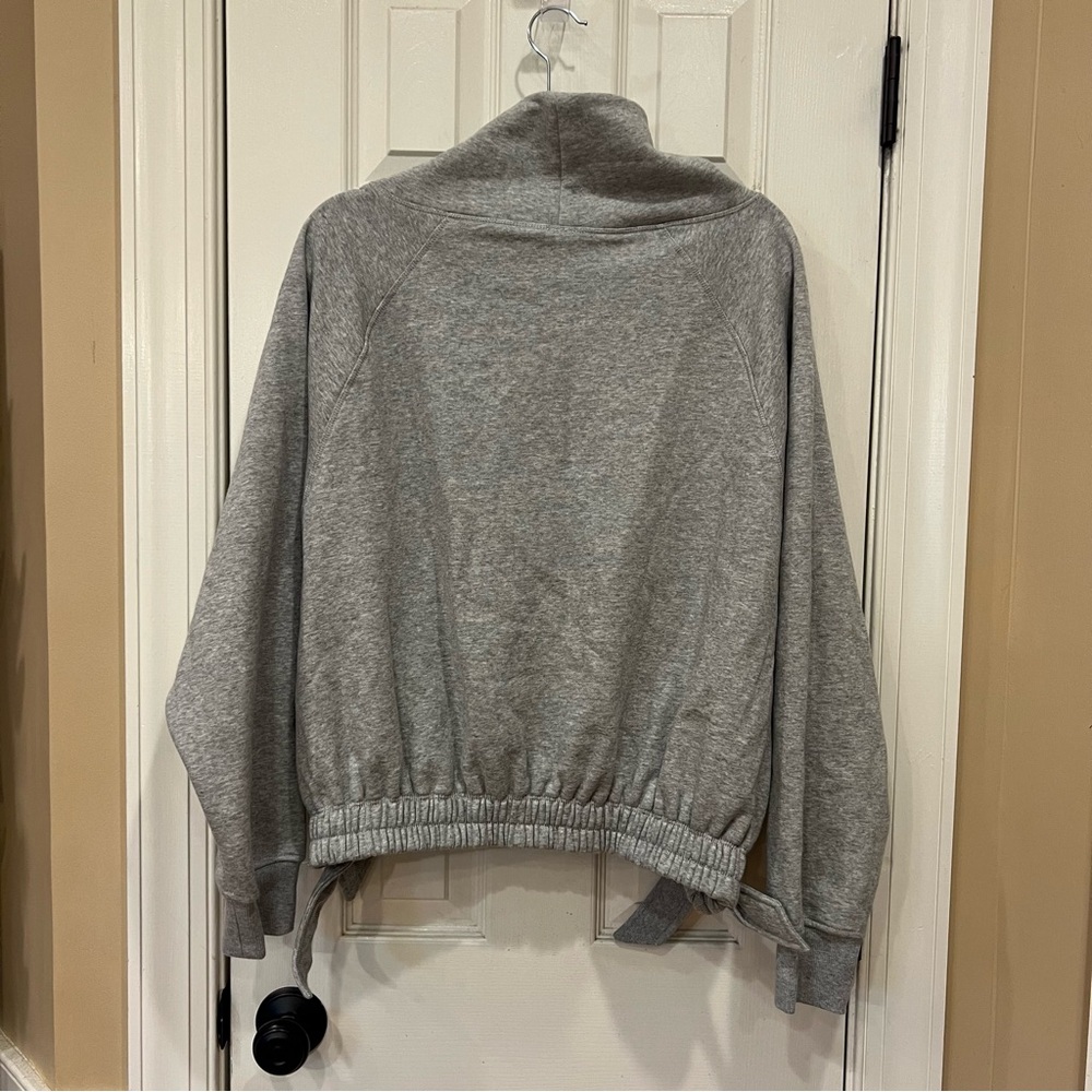 NEW Daily Practice by Anthropologie Long-Sleeve Funnel Neck Sweatshirt Medium - Picture 8 of 10